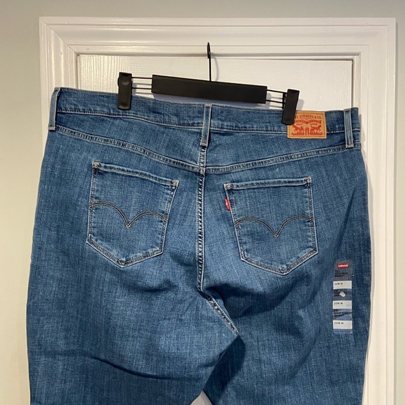 NWT Levi’s Size 20W High Rise Skinny 721 Medium Wash Stretch Classic 5 Pocket - Picture 6 of 12